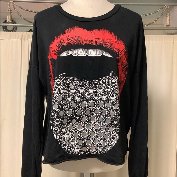 Lauren Moshi Tops - Lauren Moshi graphic t shirt